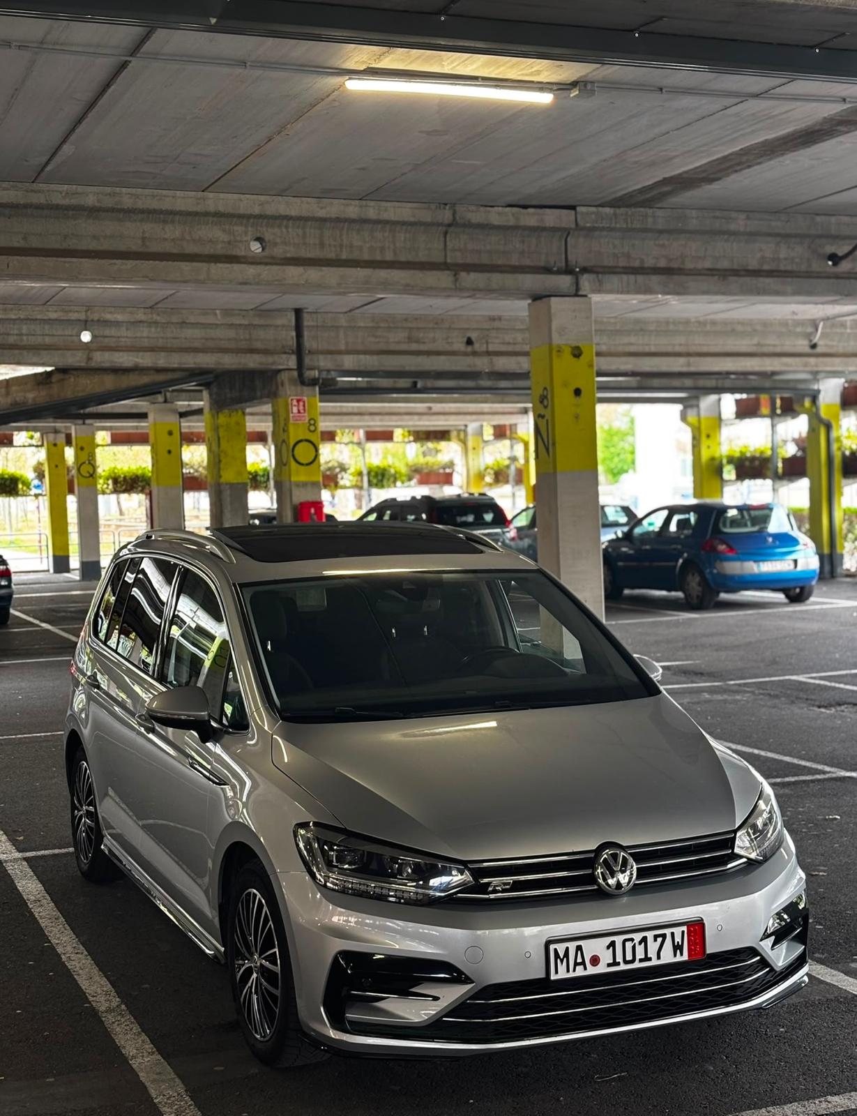 Volkswagen Touran importado por Aynacars